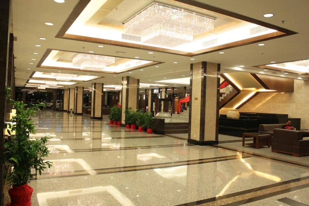 Imperial Palace Hotel Miri Exterior foto